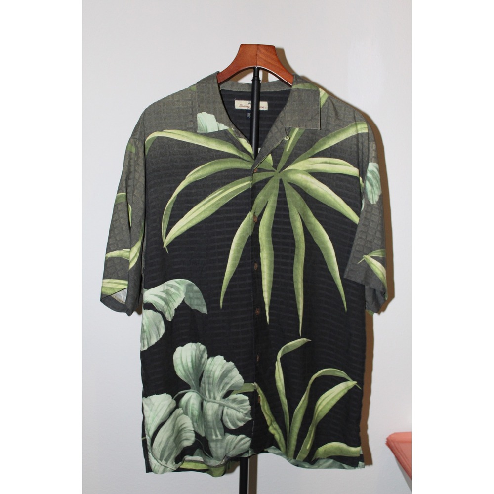 Tommy Bahama Men's Silk Hawaiian Tropical Palm Print‎ Short Sleeve Shirt Size L